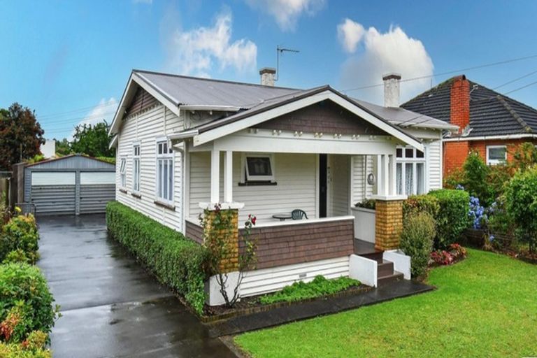 Photo of property in 16 Tennessee Avenue, Mangere East, Auckland, 2024