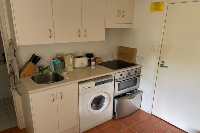 Photo of property in 19c/30 Westward Ho, Glen Eden, Auckland, 0602
