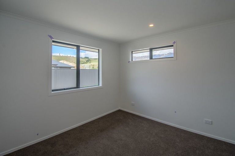 Photo of property in 34a-b Stratford Drive, Mount Pisa, Cromwell, 9383