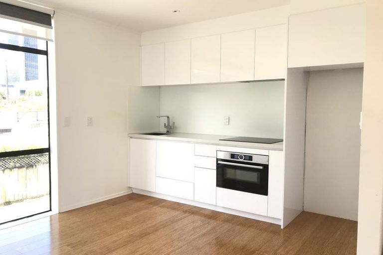 Photo of property in 35e Northcroft Street, Takapuna, Auckland, 0622