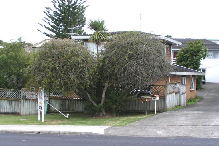 Photo of property in 2/40 Hart Road, Hauraki, Auckland, 0622