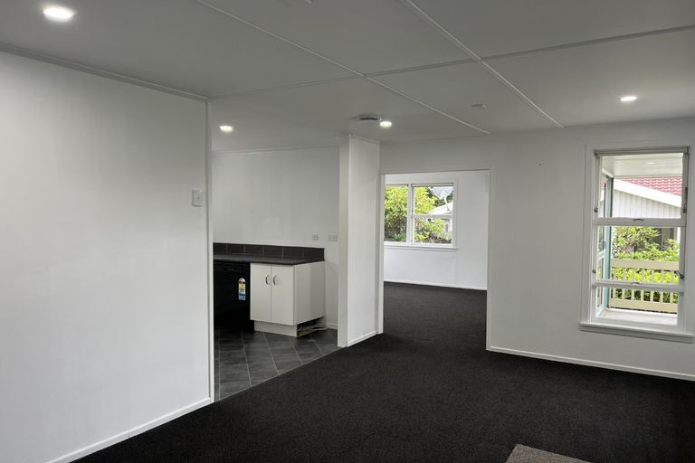 Photo of property in 16 Clyde Carr Crescent, Waimataitai, Timaru, 7910