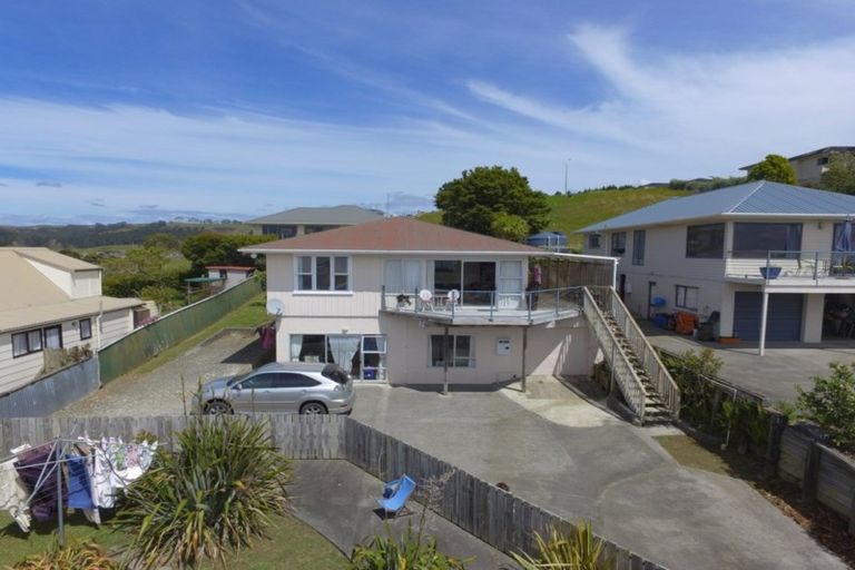 Photo of property in 27 Berghan Road, Coopers Beach, 0420