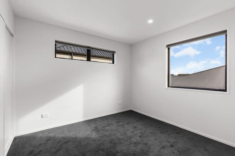 Photo of property in 2/116b Cranford Street, St Albans, Christchurch, 8014
