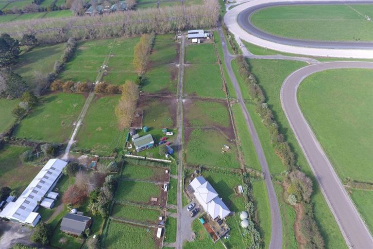 Photo of property in 27a Royal Doulton Drive, Pukekohe, 2677