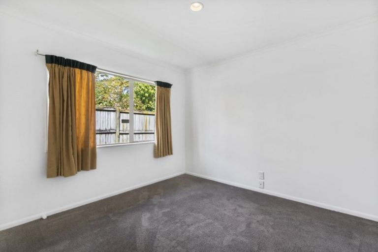 Photo of property in 7 Thornbury Crescent, East Tamaki Heights, Auckland, 2016