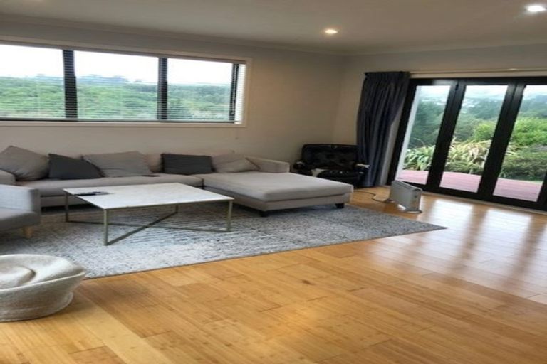 Photo of property in 5 Catlins Glen, Aotea, Porirua, 5024