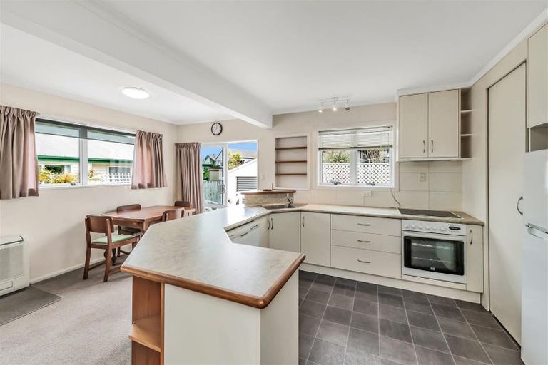 Photo of property in 9 Soleares Avenue, Mount Pleasant, Christchurch, 8081