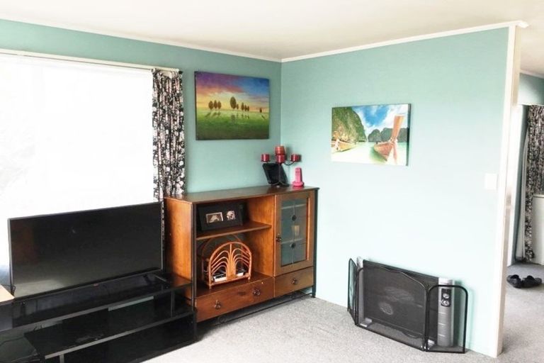 Photo of property in 178 Waitemata Drive, Ranui, Auckland, 0612