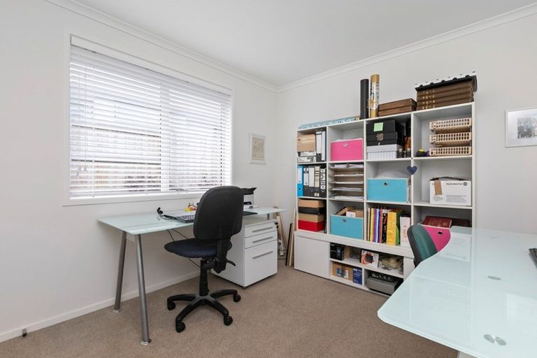 Photo of property in 4 Applin Lane, Pyes Pa, Tauranga, 3112