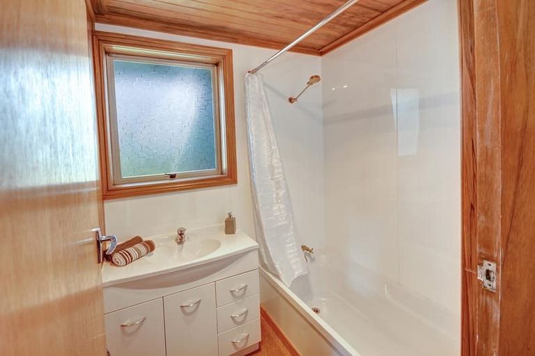 Photo of property in 141 Wakari Road, Helensburgh, Dunedin, 9010