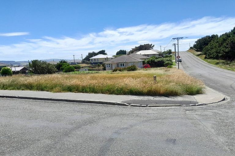 Photo of property in 27 Flagstaff Road, Bluff, 9814