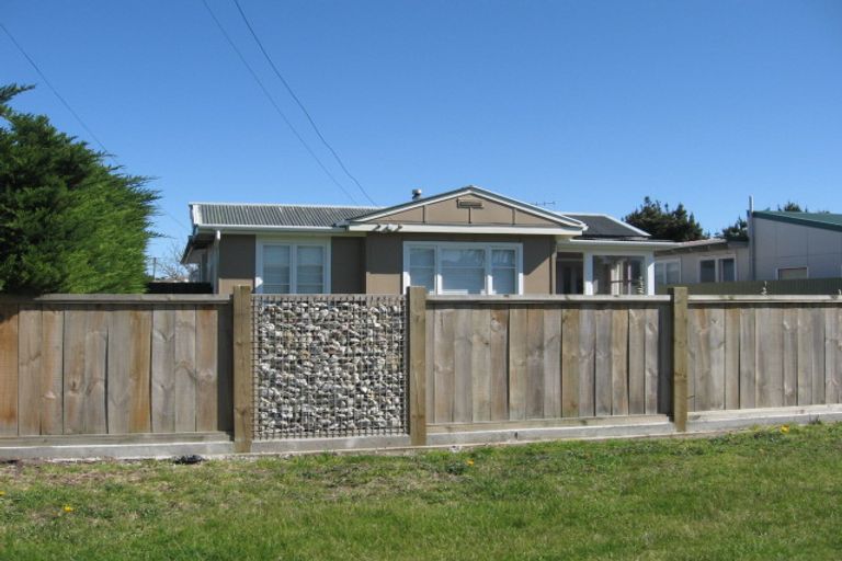 Photo of property in 12 Muapoko Street, Himatangi Beach, Foxton, 4891