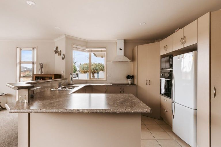 Photo of property in 86 Longview Drive, Papamoa Beach, Papamoa, 3118