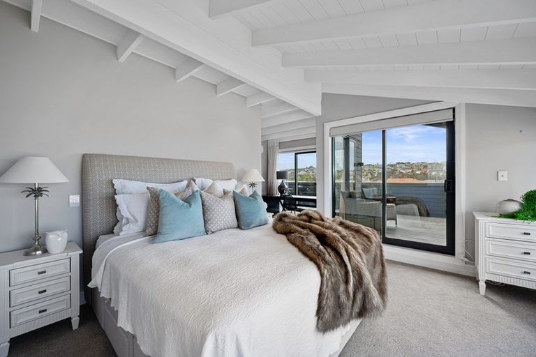 Photo of property in 9 Craig Road, Milford, Auckland, 0620