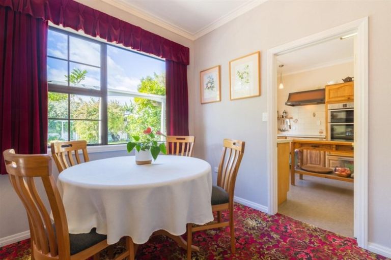 Photo of property in 5 Plassey Street, Havelock North, 4130