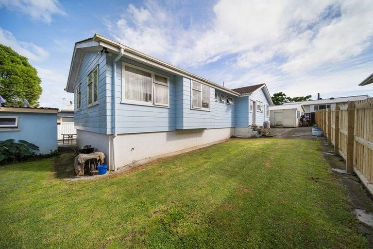 Photo of property in 11 Citril Place, Red Hill, Papakura, 2110