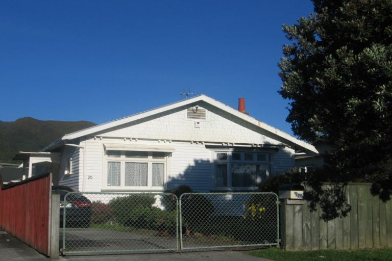Photo of property in 1/76 Cambridge Terrace, Waterloo, Lower Hutt, 5011