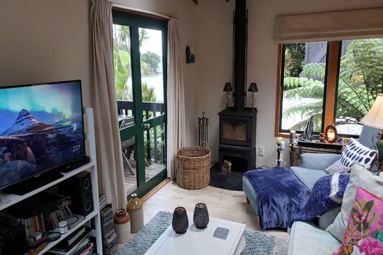 Photo of property in 58 Clinton Road, Tawharanui Peninsula, Warkworth, 0986