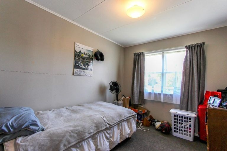 Photo of property in 14 Totaravale Street, Pukehangi, Rotorua, 3015