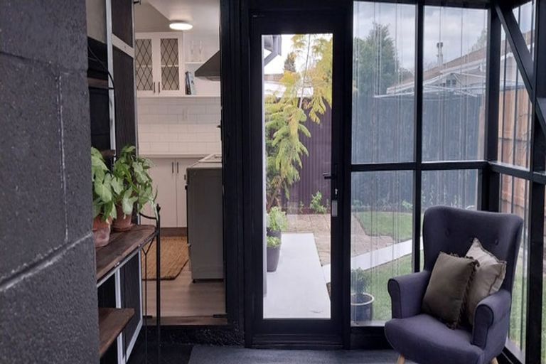 Photo of property in 3/64 Gloucester Street, Greenmeadows, Napier, 4112