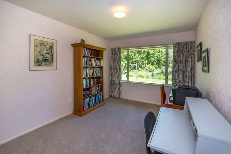Photo of property in 27 Guys Road, Yaldhurst, Christchurch, 7676