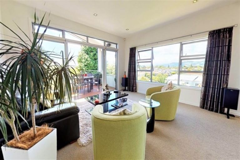 Photo of property in 13a Lancaster Street, Levin, 5510