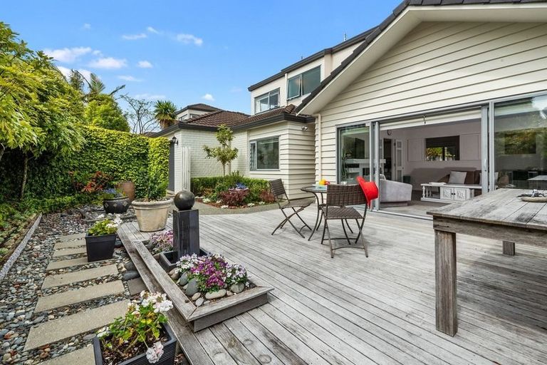 Photo of property in 2/3 Hart Road, Hauraki, Auckland, 0622