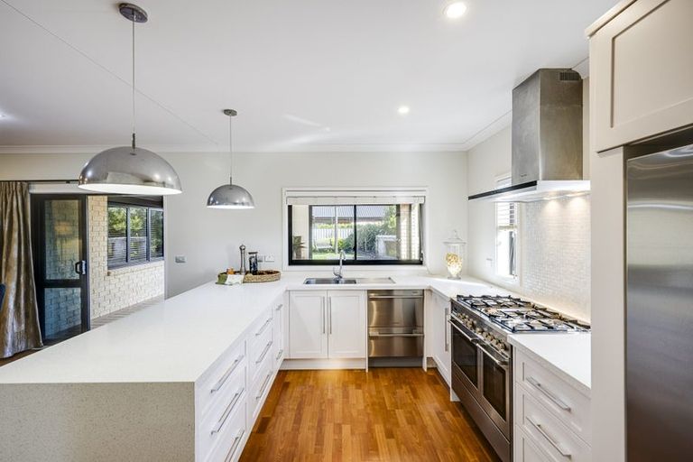 Photo of property in 6 Percy Berry Place, Havelock North, 4130