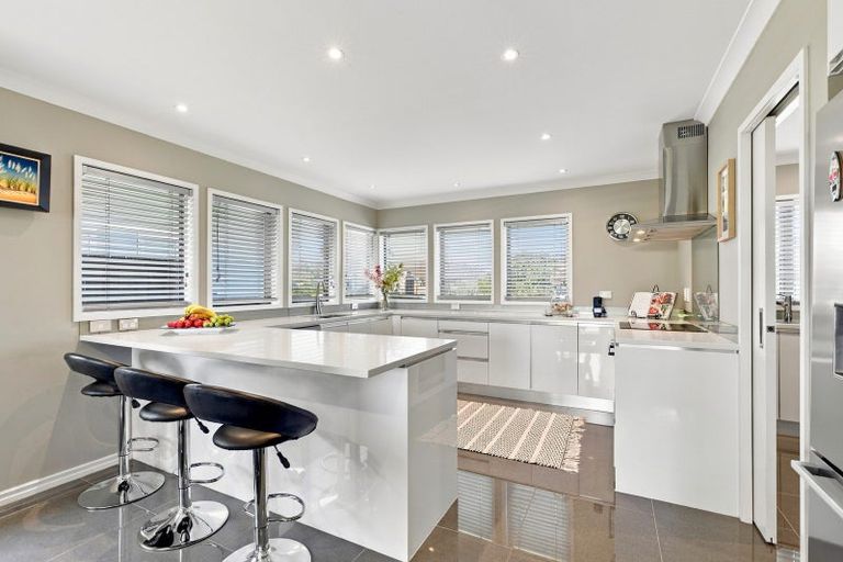 Photo of property in 82 Palm Springs Boulevard, Papamoa Beach, Papamoa, 3118