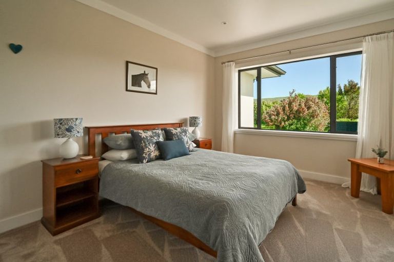 Photo of property in 63 Waipuka Road, Waimarama, Havelock North, 4294