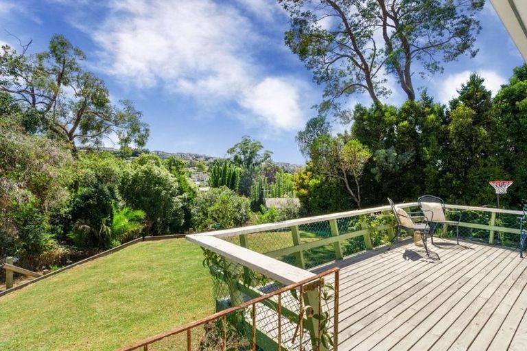 Photo of property in 69 Awaruku Road, Torbay, Auckland, 0630