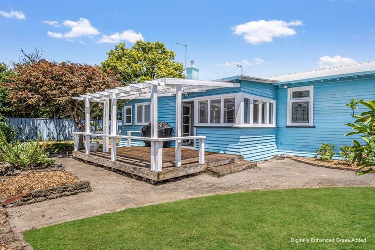 Photo of property in 93 Wood Street, Takaro, Palmerston North, 4410