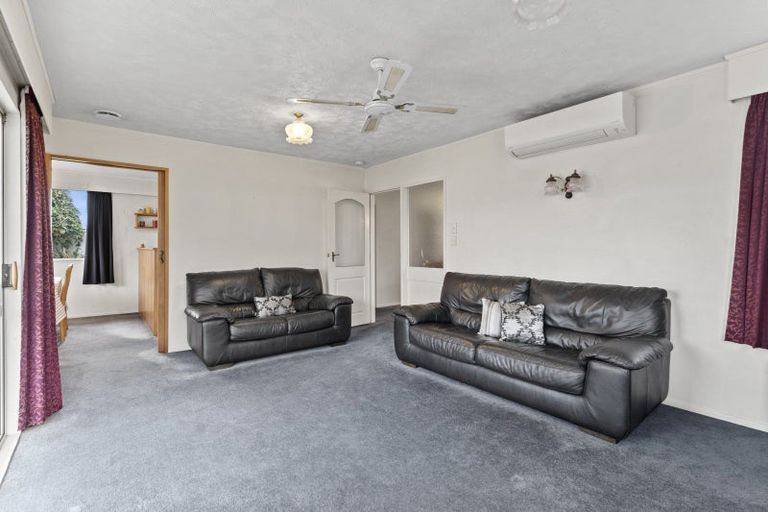 Photo of property in 25 Moore Crescent, Carterton, 5713