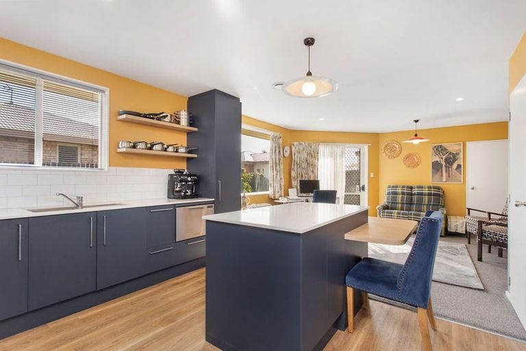 Photo of property in 15 Charlotte Lane, Woolston, Christchurch, 8062