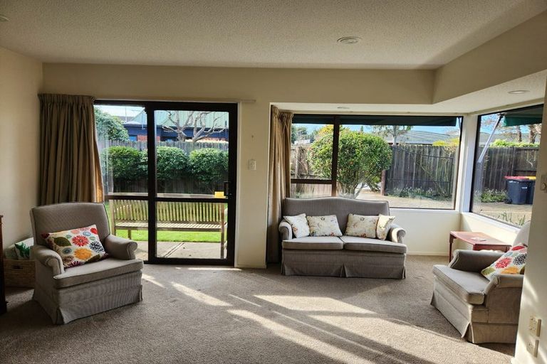 Photo of property in 1/29 Solway Avenue, Ilam, Christchurch, 8041