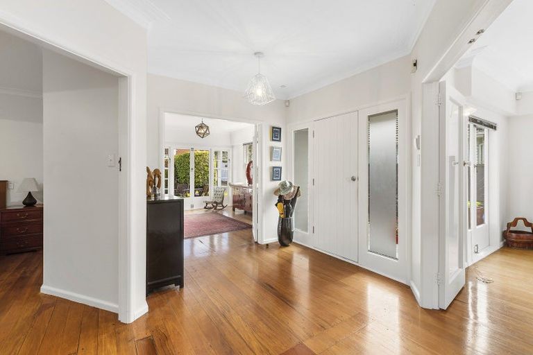 Photo of property in 57 Inglis Street, Seatoun, Wellington, 6022