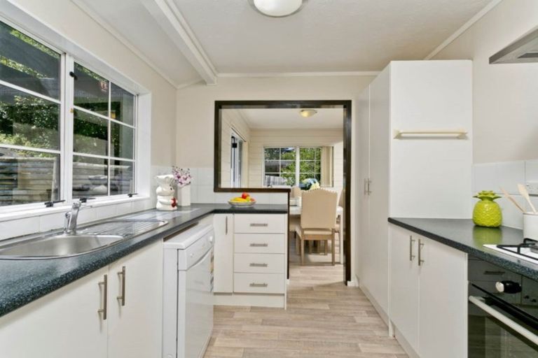 Photo of property in 88 Stapleford Crescent, Browns Bay, Auckland, 0630
