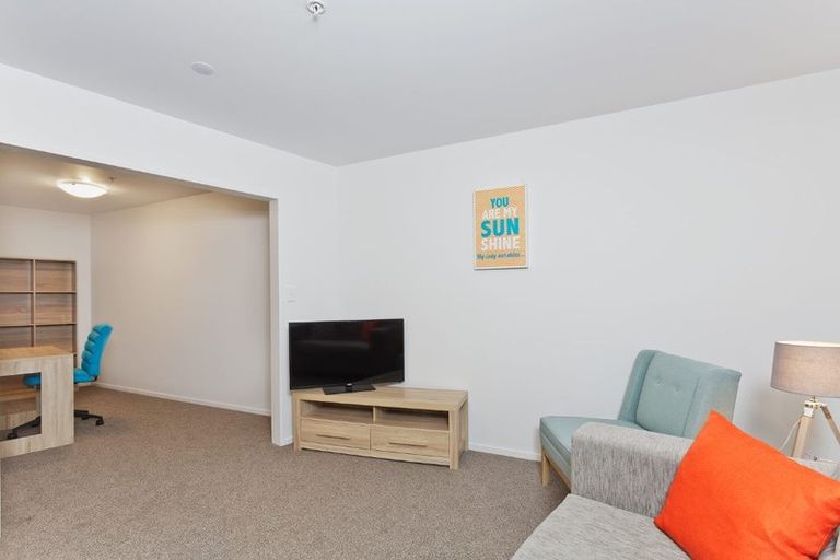 Photo of property in 12/26 Railway Street West, Papakura, 2110