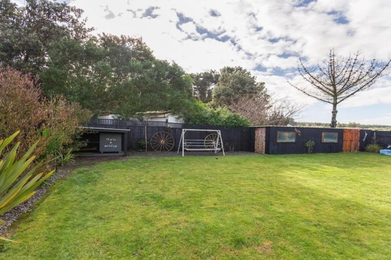 Photo of property in 26 Sandown Avenue, Himatangi Beach, Foxton, 4891