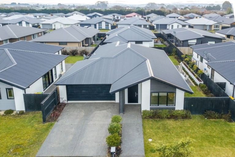 Photo of property in 25 William Nicholls Drive, Belfast, Christchurch, 8051