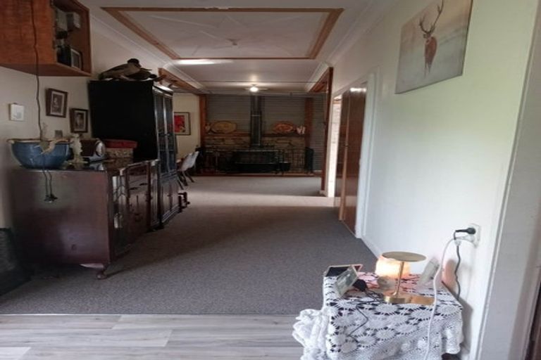 Photo of property in 72 Half Mile Road, Tuatapere, 9620