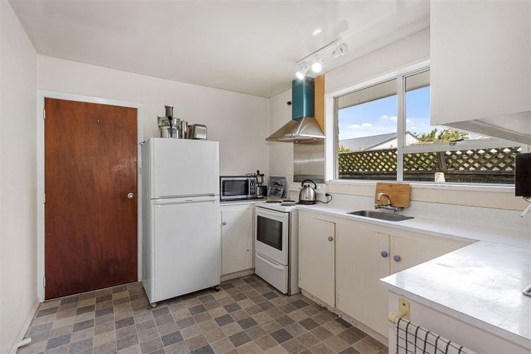 Photo of property in 2/27 Gardiners Road, Bishopdale, Christchurch, 8051