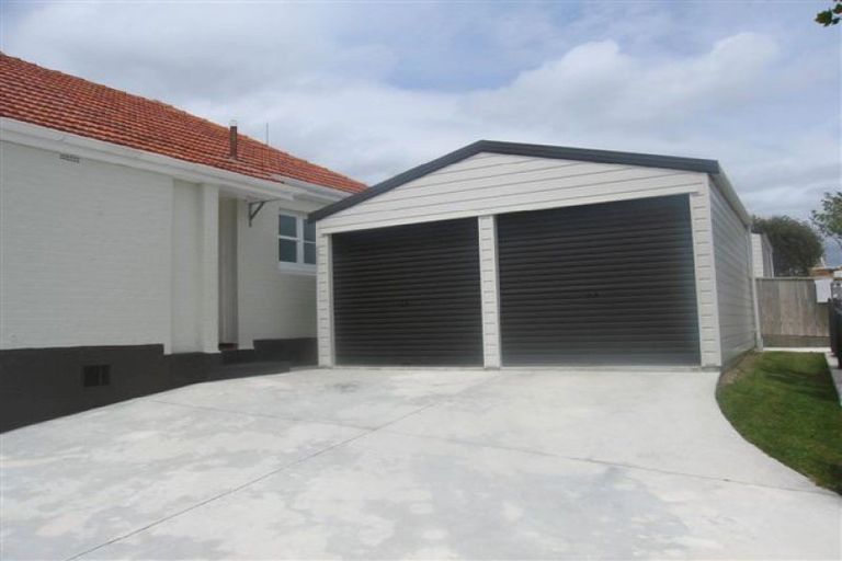 Photo of property in 11 Rangiora Avenue, Roslyn, Palmerston North, 4414