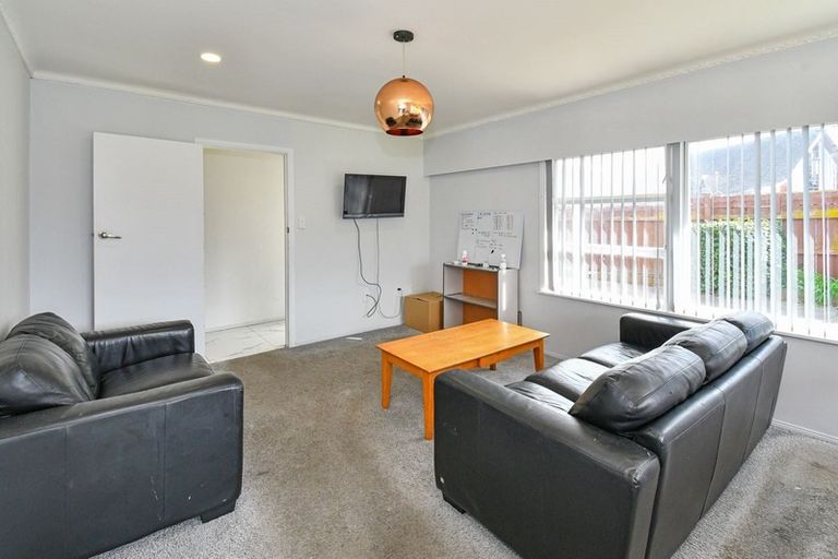 Photo of property in 1/59 Fairview Road, Papatoetoe, Auckland, 2025