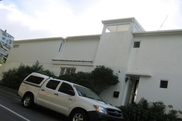 Photo of property in 63 Maida Vale Road, Roseneath, Wellington, 6011