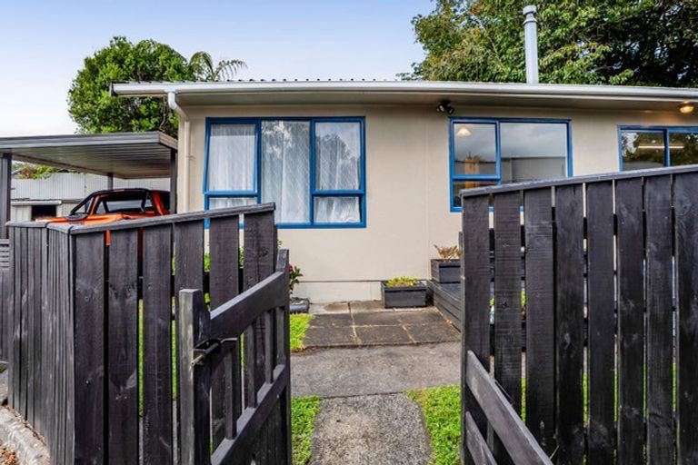 Photo of property in 6c Oswald Place, Stratford, 4332