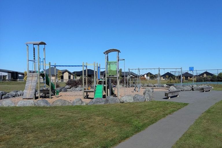 Photo of property in 22 Sunline Avenue, Lincoln, 7608