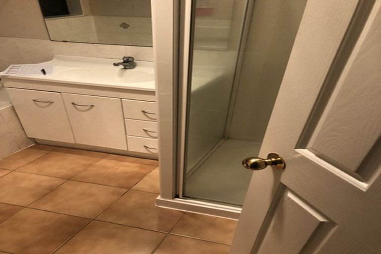 Photo of property in 25 Medvale Avenue, Flat Bush, Auckland, 2019