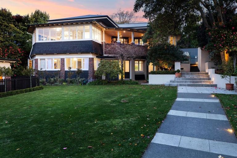 Photo of property in 2 Gwynfa Avenue, Cashmere, Christchurch, 8022